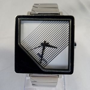 Nixon Modern Love "The Metric" Quartz Analog Women's Watch B&W - New Battery